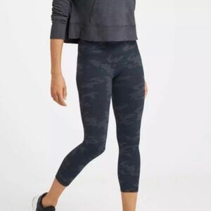 Spanx Black Camo Cropped Lamn Leggings Women’s Sz Small